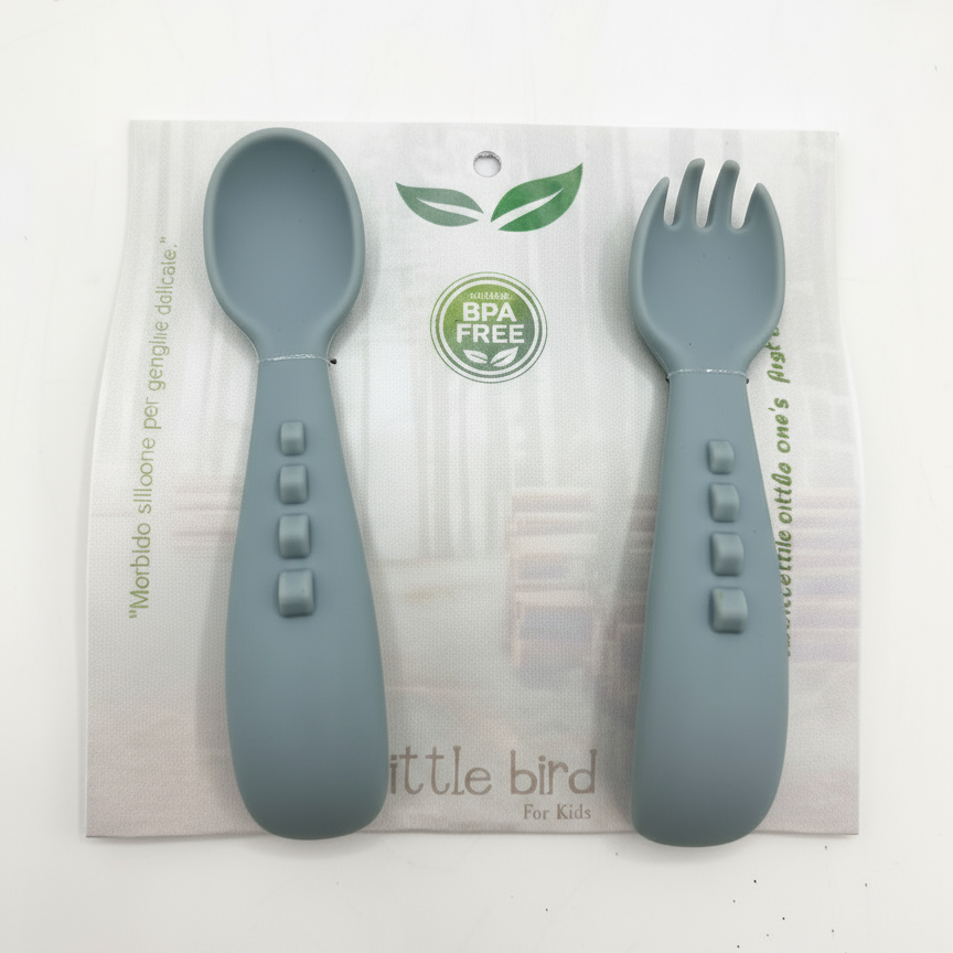 Set Posate Bambini a Forma di Drachetto Dusty Blue - Forchetta e Cucchiaio Little Bird