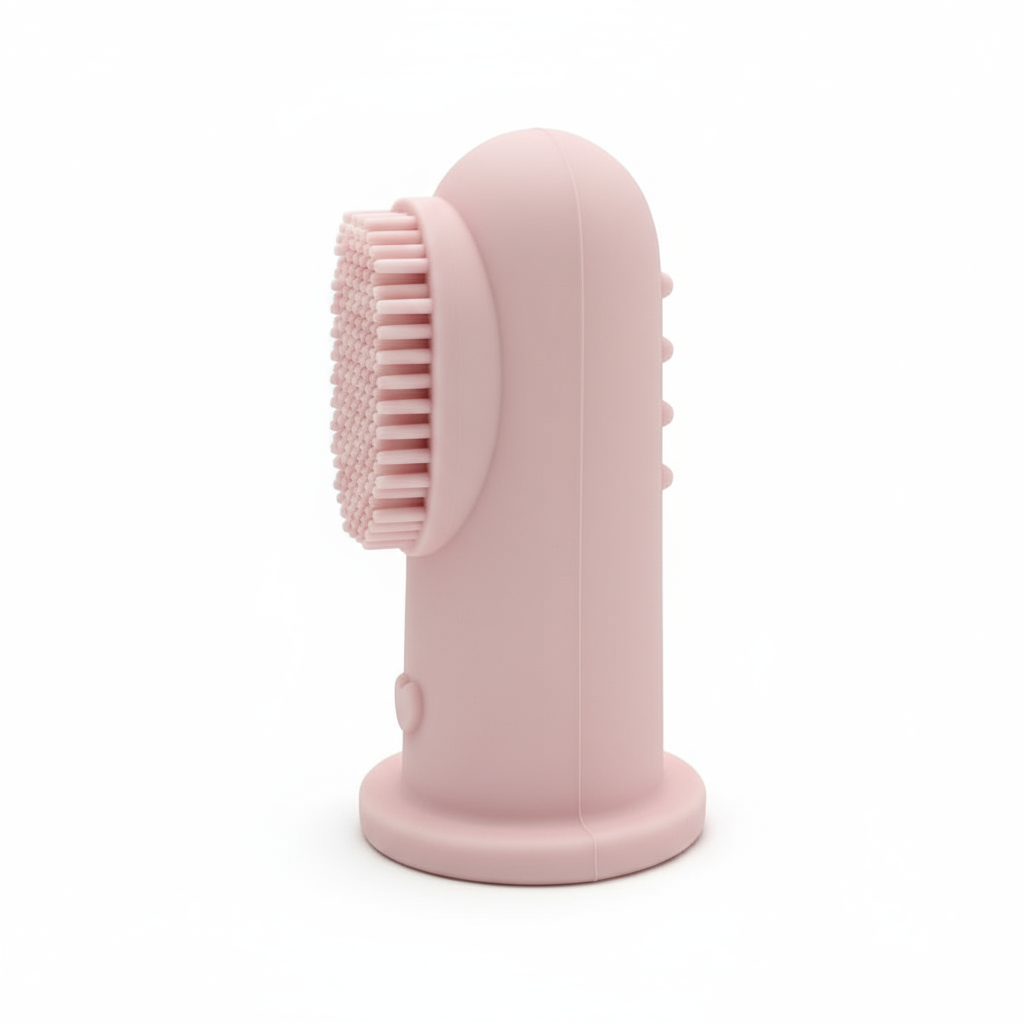 Spazzolino rosa chiaro sfondo bianco