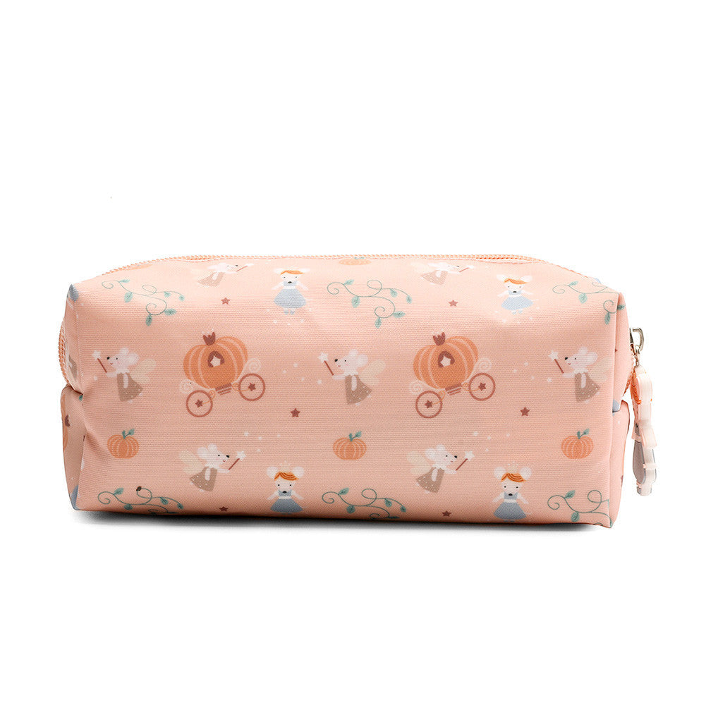 Astuccio Mouse Fairies Tutete - vista frontale rosa cipria con pattern topolina Cenerentola e carrozze di zucca, cerniera con tiretto decorativo