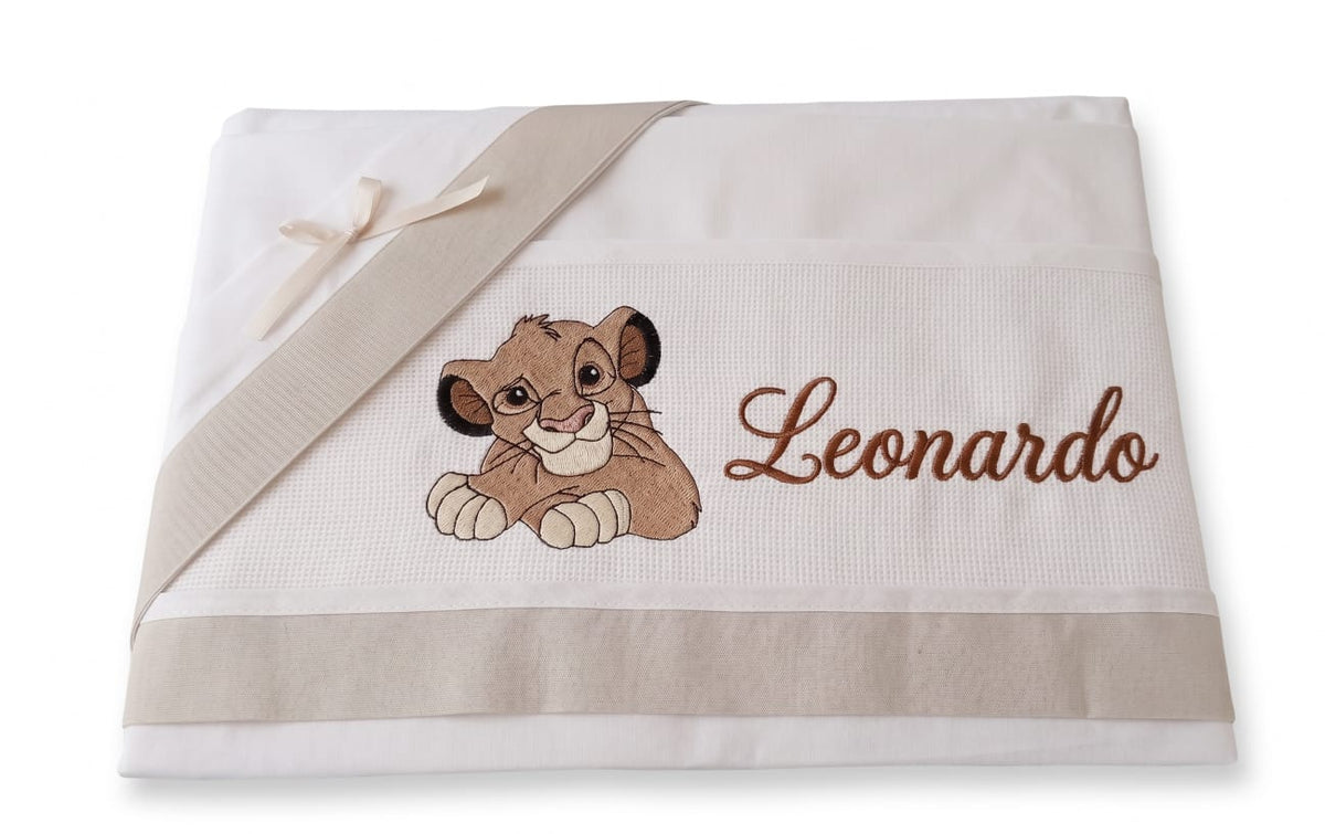 Little Bird - Drap-housse Simba Personnalisable avec Prénom - 100% Coton - Landau Bébé - Cadeau de Naissance