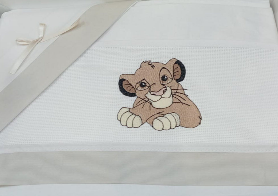 Little Bird - Drap-housse Simba Personnalisable avec Prénom - 100% Coton - Landau Bébé - Cadeau de Naissance