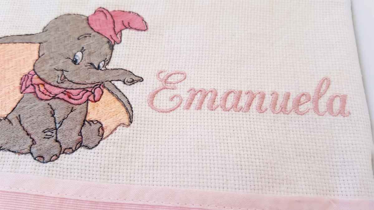 Little Bird - Drap housse Dumbo Fille Personnalisable avec Prénom - 100% Coton - Landau Bébé - Cadeau Naissance