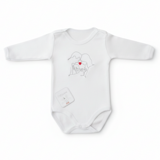 Body bianco abbraccio cuore