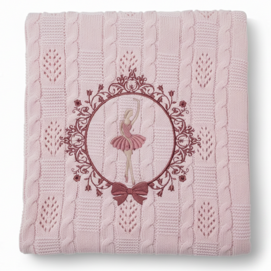 Copertina Ballerina Rosa sfondo bianco