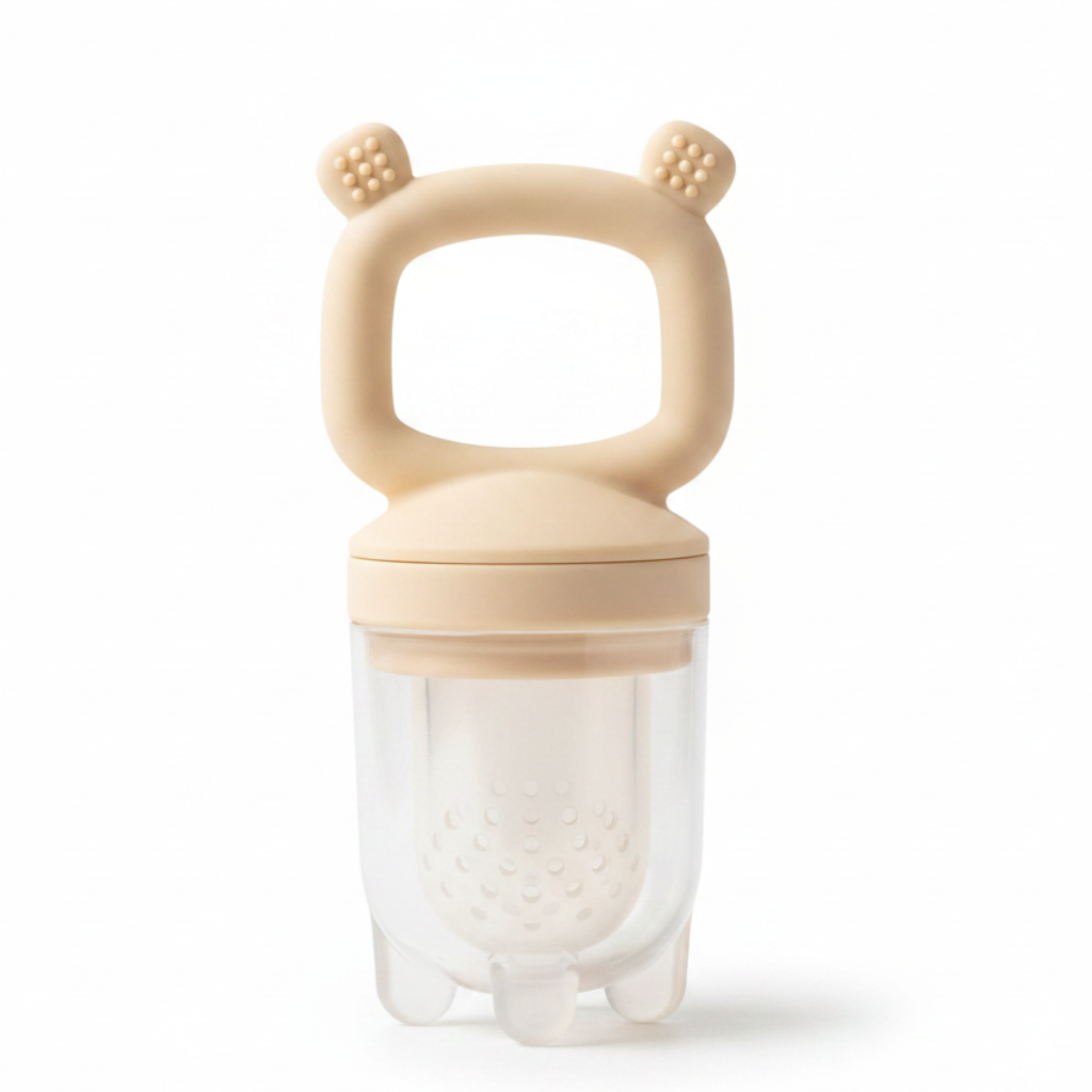 Ciuccio Frutta Orsetto Beige sfondo bianco