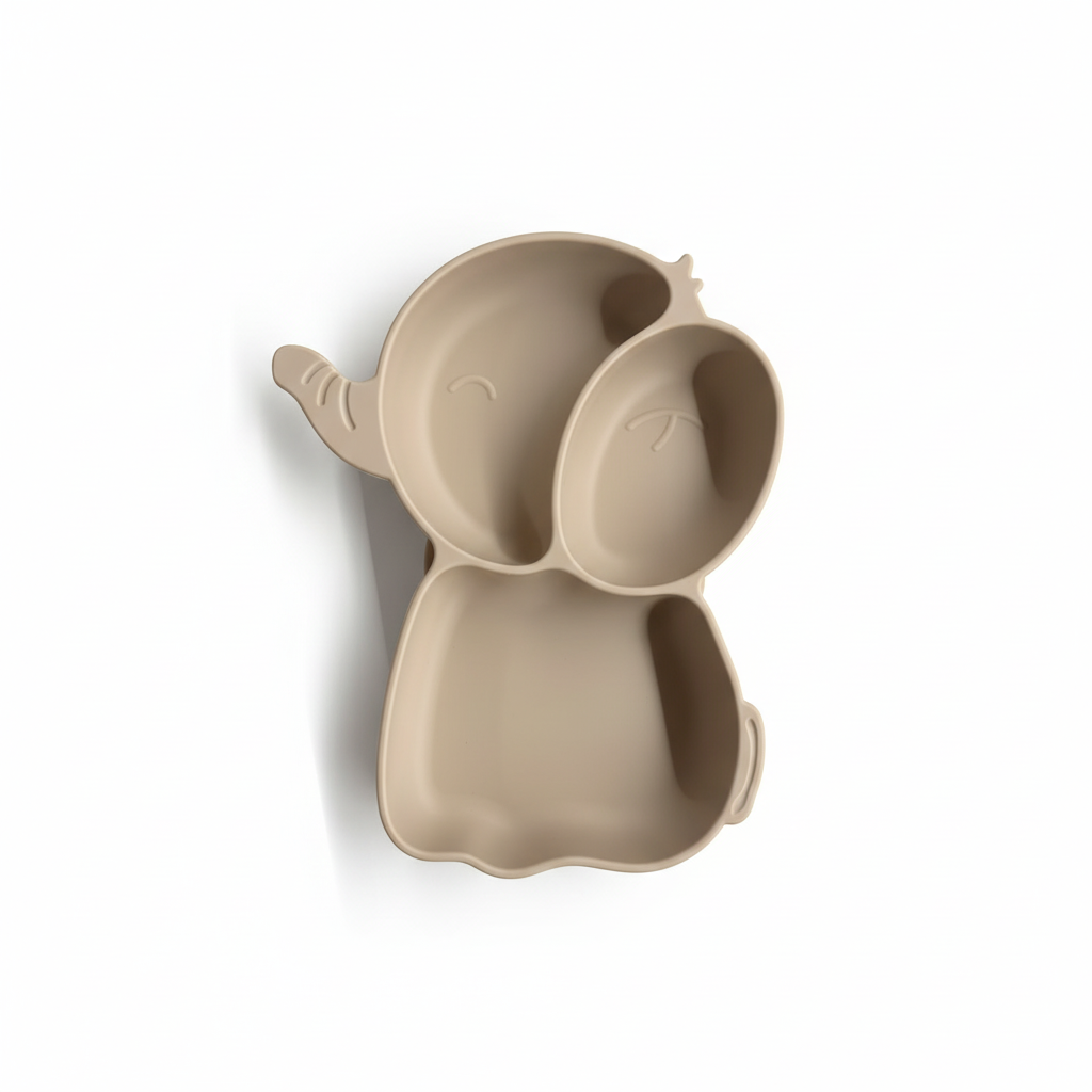 Piatto Elefante Beige in silicone su sfondo bianco