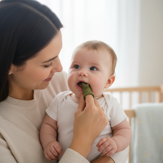 Spazzolino da Dito per Neonati in Silicone Verde Oliva - Morbido e Sicuro BPA Free
