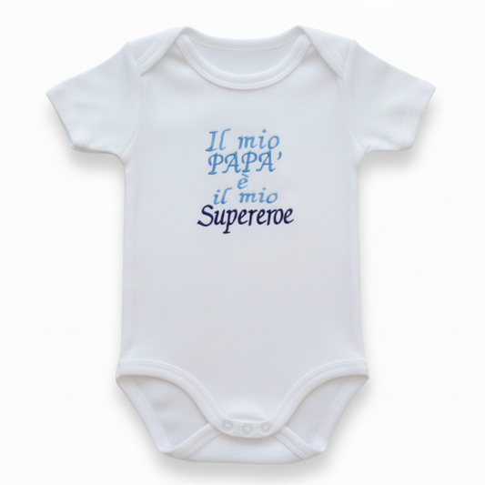 Body Il mio Papà è il mio Supereroe - Sfondo bianco
