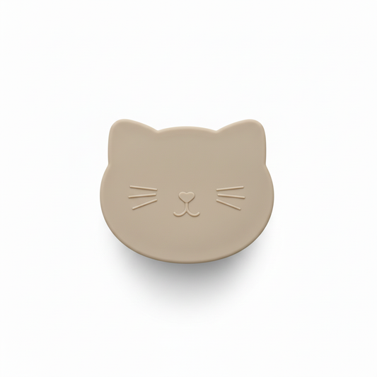 Ciotola silicone gattino beige sfondo bianco