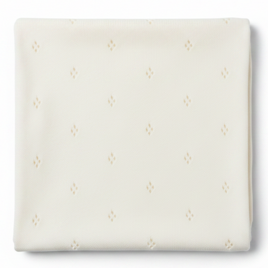 Copertina Traforata Rombi Avorio sfondo bianco