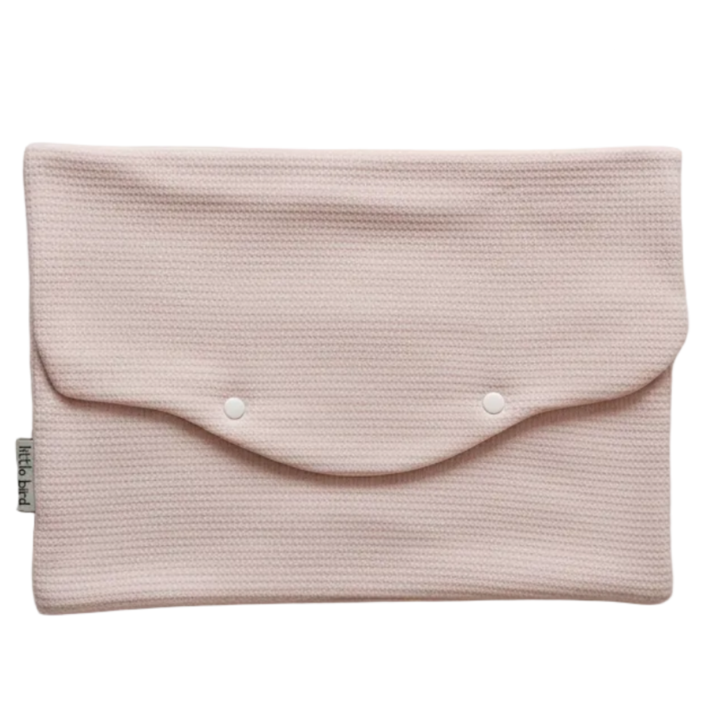 Flatlay busta portatutto rosa