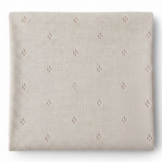 Copertina Traforata Rombi Beige sfondo bianco