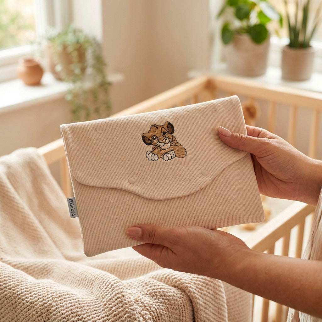 Little Bird - Busta Portatutto Neonato Ricamata Simba - Organizer Borsa Parto