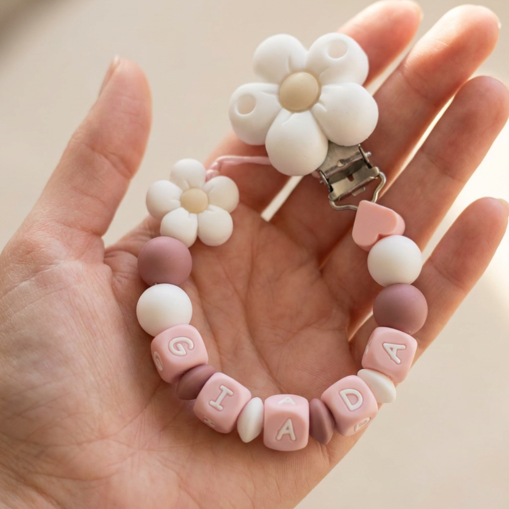 Little Bird- Portaciuccio Fiore Bianco personalizzato con nome - 100% BPA free - Regalo Nascita