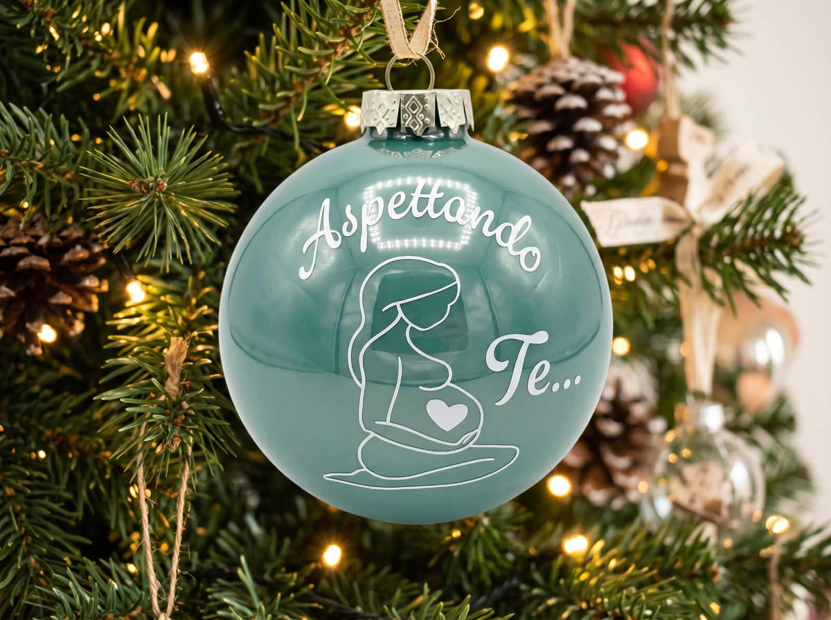 Pallina di Natale Personalizzata "Aspettando te" in  Vetro Verde Ø 10cm - Regalo Natalizio - Little Bird