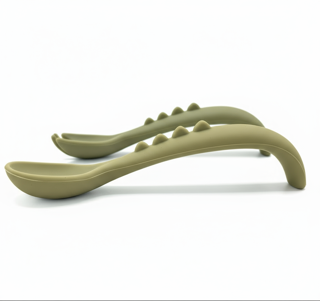 Set Posate Bambini a Forma di Drachetto Olive - Forchetta e Cucchiaio Little Bird