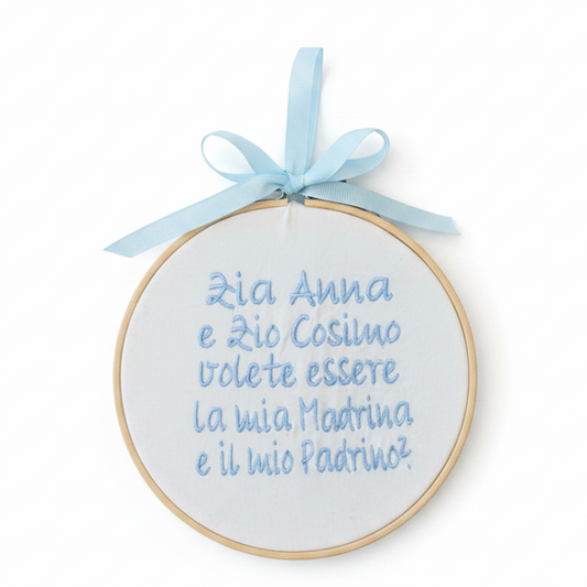 Telaio sfondo bianco con nastro azzurro